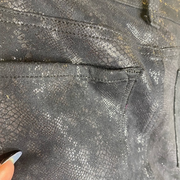 Level 99 black reptile print slight shine pant - Picture 9 of 10